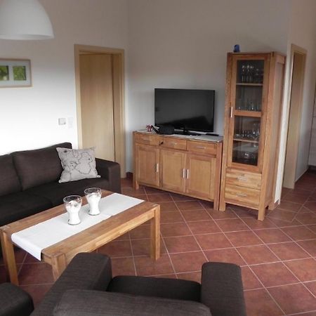 M1 Ferienhaus Mit Garten, Terrasse Und Carport บุทยาดิงเงน ภายนอก รูปภาพ