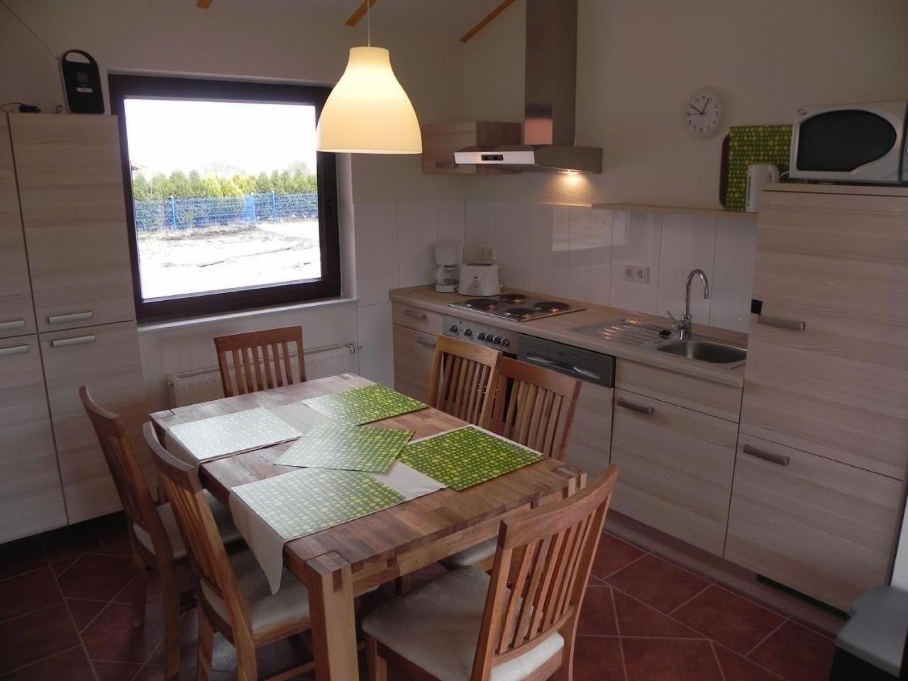 M1 Ferienhaus Mit Garten, Terrasse Und Carport บุทยาดิงเงน ภายนอก รูปภาพ